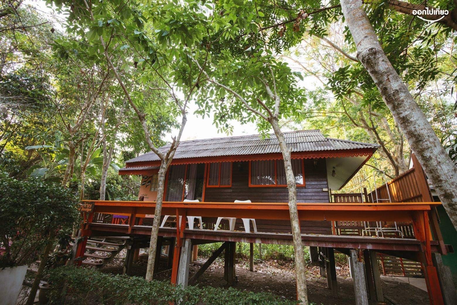 เรือนไทยริมน้ำ 2
